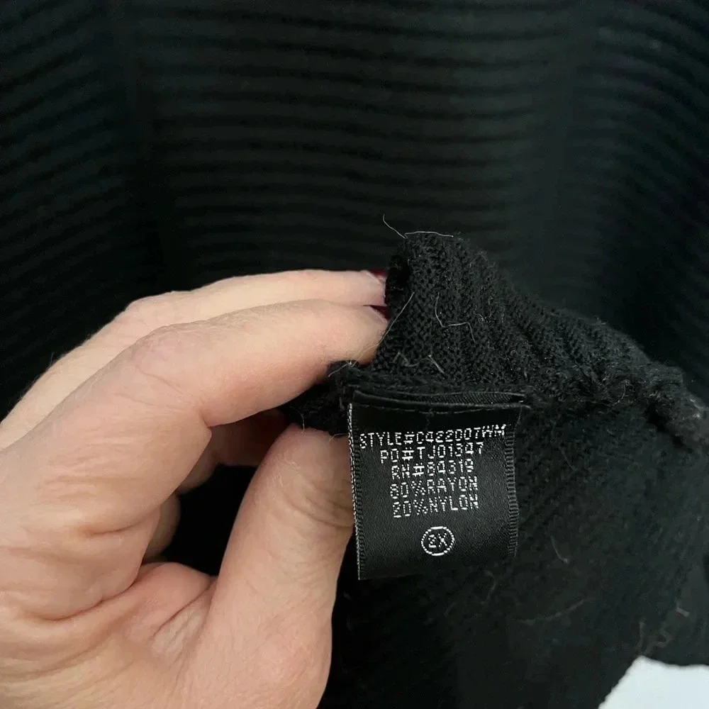 Cyrus Sweater 2XL with grommet details - Picture 8 of 12